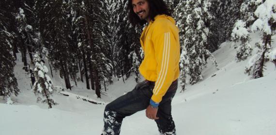 Inder Singh on Snowfull hills of Shikari way